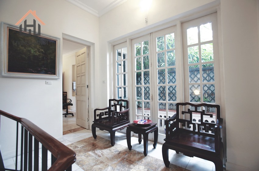04 bedroom house with lake view for rent in Tay Ho, Hanoi 04 bedroom house with lake view for rent in Tay Ho, Hanoi