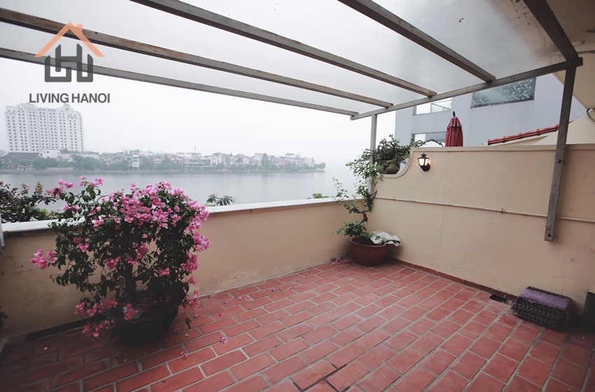 04 bedroom house with lake view for rent in Tay Ho, Hanoi 04 bedroom house with lake view for rent in Tay Ho, Hanoi