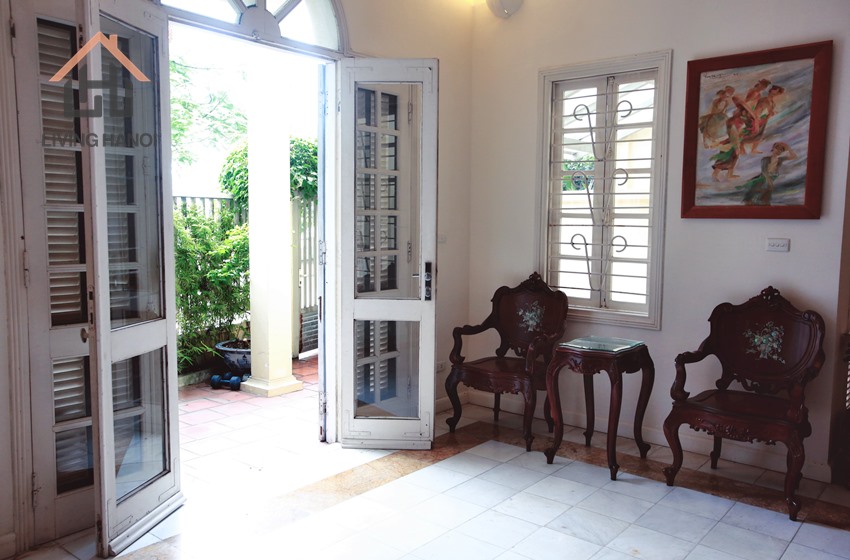 04 bedroom house with lake view for rent in Tay Ho, Hanoi 04 bedroom house with lake view for rent in Tay Ho, Hanoi