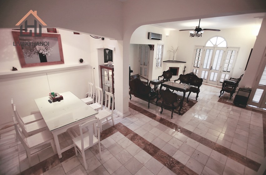 04 bedroom house with lake view for rent in Tay Ho, Hanoi 04 bedroom house with lake view for rent in Tay Ho, Hanoi