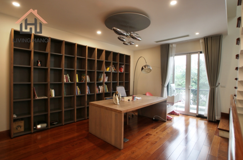 04 bedroom villa for rent in Vinhomes Riverside, Long Bien, Hanoi 04 bedroom villa for rent in Vinhomes Riverside, Long Bien, Hanoi