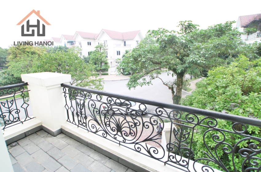 04 bedroom villa for rent in Vinhomes Riverside, Long Bien, Hanoi 04 bedroom villa for rent in Vinhomes Riverside, Long Bien, Hanoi