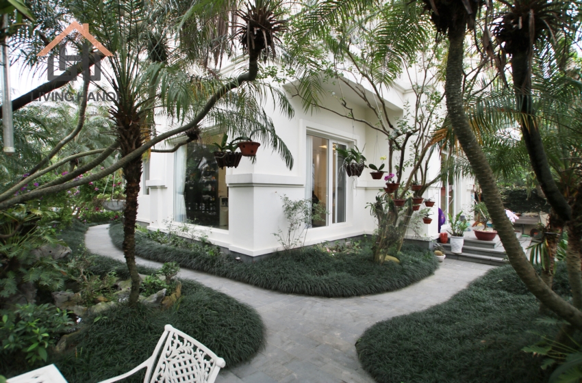 04 bedroom villa for rent in Vinhomes Riverside, Long Bien, Hanoi 04 bedroom villa for rent in Vinhomes Riverside, Long Bien, Hanoi