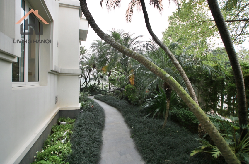 04 bedroom villa for rent in Vinhomes Riverside, Long Bien, Hanoi 04 bedroom villa for rent in Vinhomes Riverside, Long Bien, Hanoi