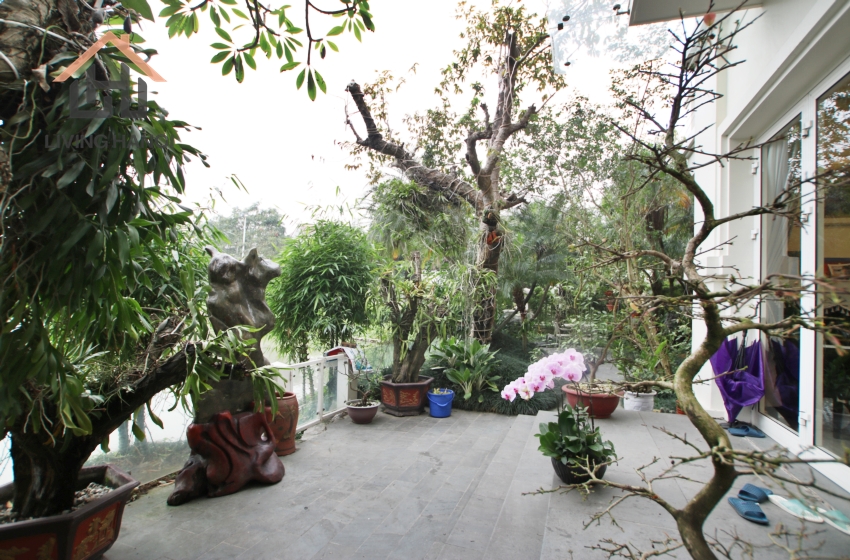 04 bedroom villa for rent in Vinhomes Riverside, Long Bien, Hanoi 04 bedroom villa for rent in Vinhomes Riverside, Long Bien, Hanoi