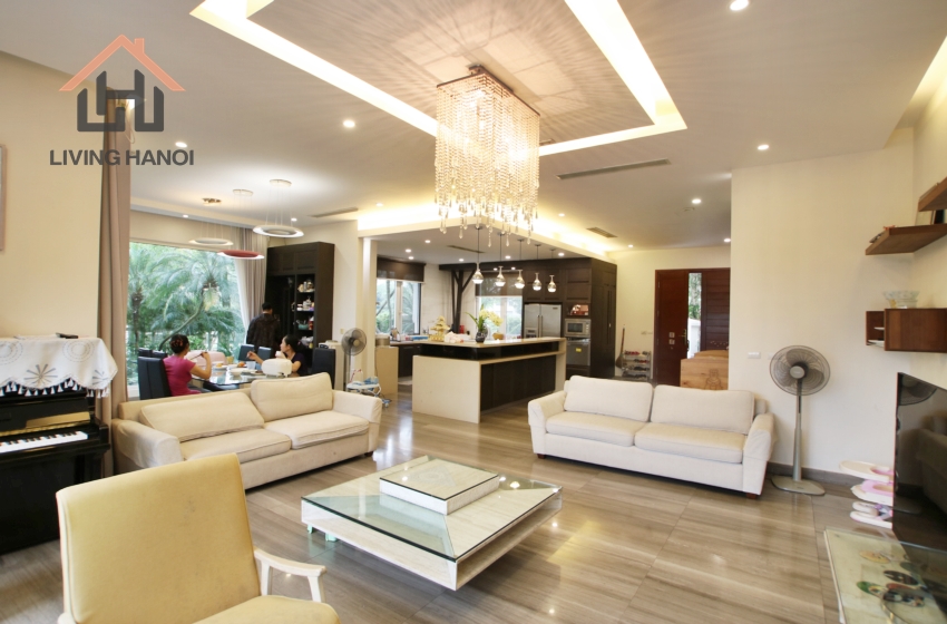 04 bedroom villa for rent in Vinhomes Riverside, Long Bien, Hanoi 04 bedroom villa for rent in Vinhomes Riverside, Long Bien, Hanoi