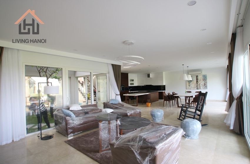 Absolutely beautiful villa with big yard, balcony in Ciputra Q urban area, Hanoi Absolutely beautiful villa with big yard, balcony in Ciputra Q urban area, Hanoi