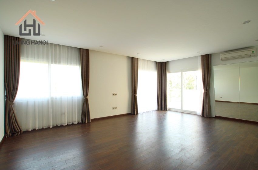 Absolutely beautiful villa with big yard, balcony in Ciputra Q urban area, Hanoi Absolutely beautiful villa with big yard, balcony in Ciputra Q urban area, Hanoi
