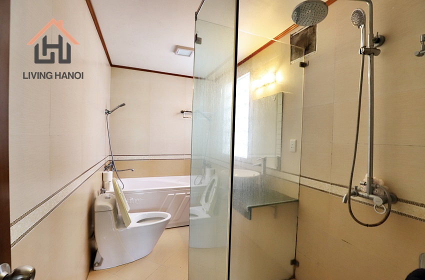 Beautiful 04 bedroom house for rent with lakeview in Tay Ho, Hanoi Beautiful 04 bedroom house for rent with lakeview in Tay Ho, Hanoi