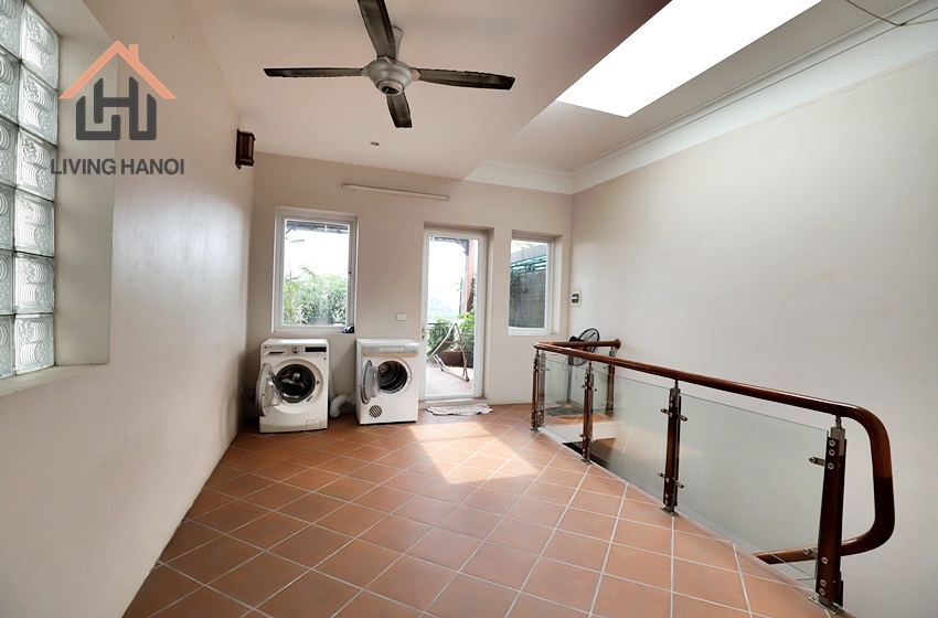 Beautiful 04 bedroom house for rent with lakeview in Tay Ho, Hanoi Beautiful 04 bedroom house for rent with lakeview in Tay Ho, Hanoi