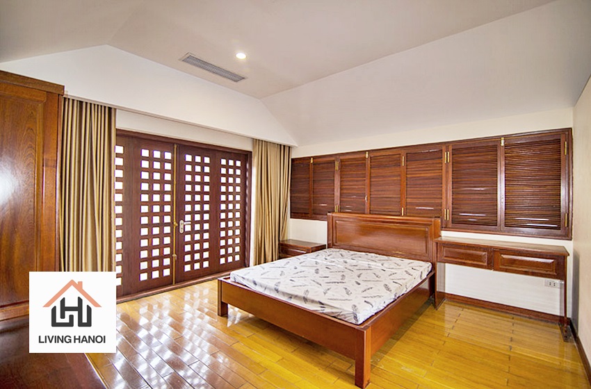 Beautiful 3 bedroom villa with pool for rent in Tay Ho, Hanoi. Beautiful 3 bedroom villa with pool for rent in Tay Ho, Hanoi.