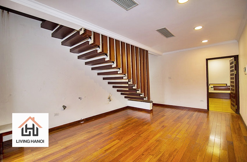 Beautiful 3 bedroom villa with pool for rent in Tay Ho, Hanoi. Beautiful 3 bedroom villa with pool for rent in Tay Ho, Hanoi.