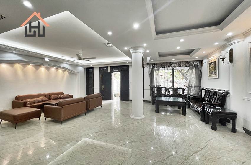 Beautiful 4 bedroom villa close to Unis in Ciputra, Hanoi Beautiful 4 bedroom villa close to Unis in Ciputra, Hanoi