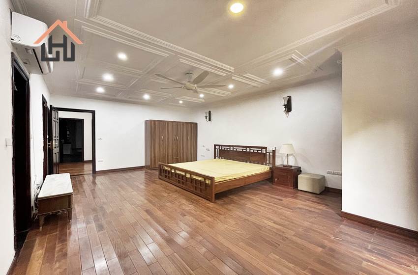 Beautiful 4 bedroom villa close to Unis in Ciputra, Hanoi Beautiful 4 bedroom villa close to Unis in Ciputra, Hanoi
