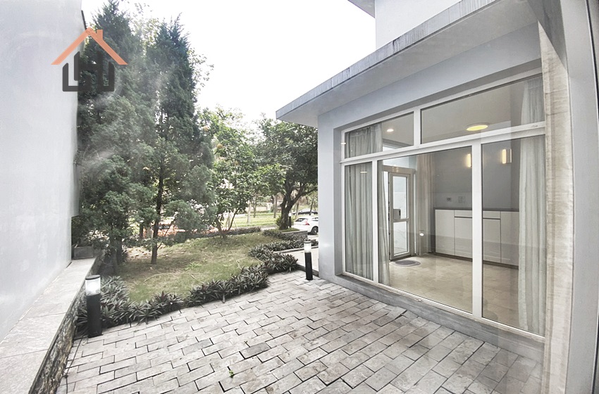 Beautiful and spacious 5 bedroom villa for rent in Tay Ho, Hanoi. Beautiful and spacious 5 bedroom villa for rent in Tay Ho, Hanoi.