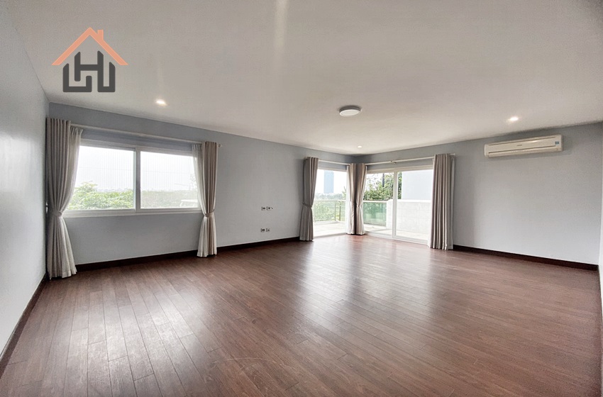 Beautiful and spacious 5 bedroom villa for rent in Tay Ho, Hanoi. Beautiful and spacious 5 bedroom villa for rent in Tay Ho, Hanoi.