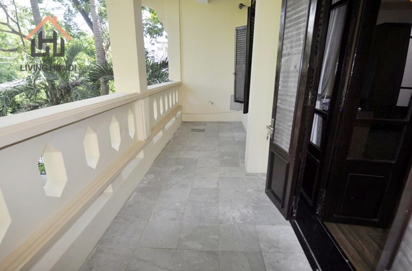 Beautiful layout, fully furnished 3 bedrooms villa with bright windows for rent in Tay Ho Beautiful layout, fully furnished 3 bedrooms villa with bright windows for rent in Tay Ho