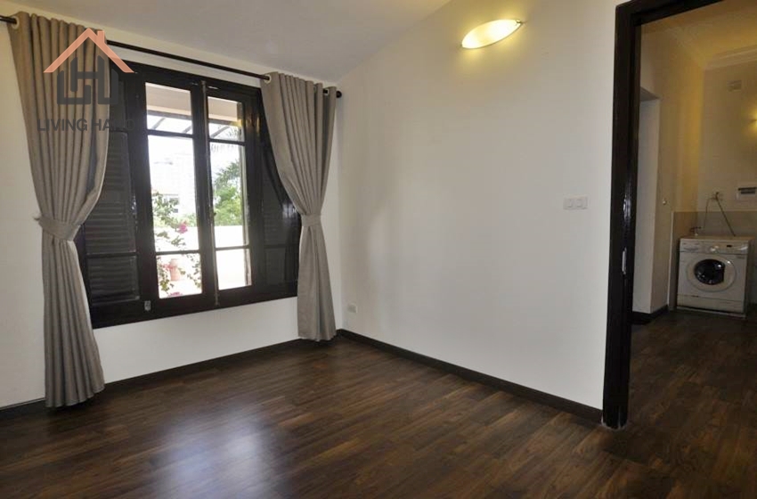 Beautiful layout, fully furnished 3 bedrooms villa with bright windows for rent in Tay Ho Beautiful layout, fully furnished 3 bedrooms villa with bright windows for rent in Tay Ho