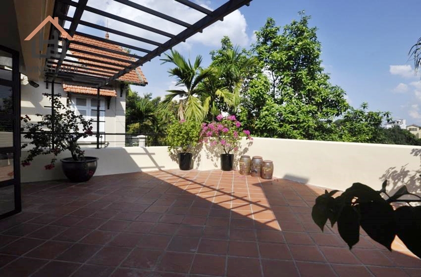Beautiful layout, fully furnished 3 bedrooms villa with bright windows for rent in Tay Ho Beautiful layout, fully furnished 3 bedrooms villa with bright windows for rent in Tay Ho