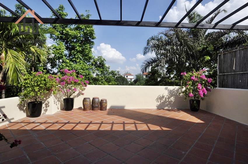 Beautiful layout, fully furnished 3 bedrooms villa with bright windows for rent in Tay Ho Beautiful layout, fully furnished 3 bedrooms villa with bright windows for rent in Tay Ho