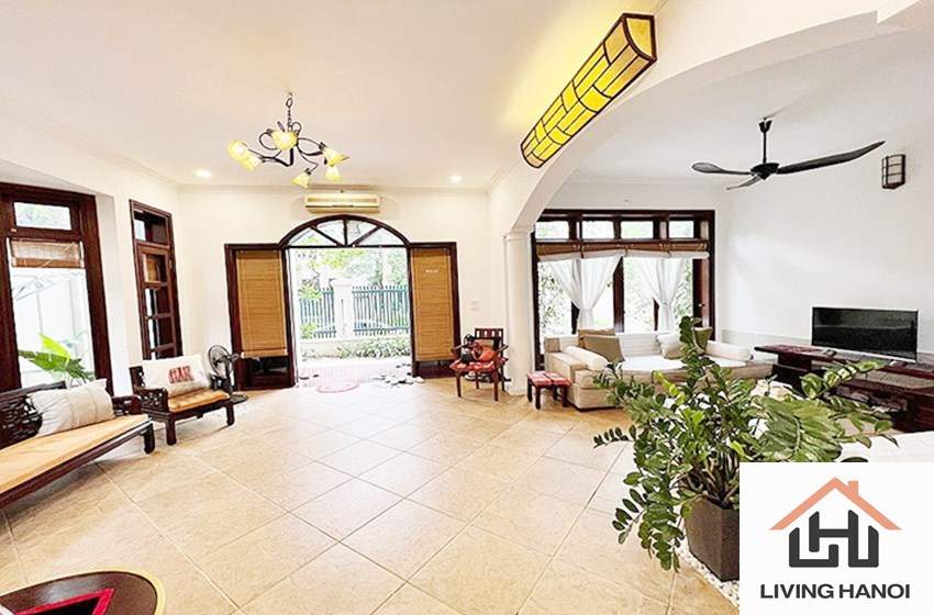 Beautiful villa for rent in Ciputra, Tay Ho, Ha Noi Beautiful villa for rent in Ciputra, Tay Ho, Ha Noi