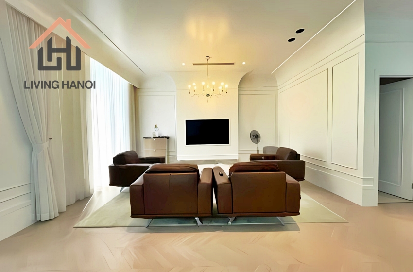 Beautiful villa with riverview for rent in Vinhomes Riverside, Hanoi Beautiful villa with riverview for rent in Vinhomes Riverside, Hanoi