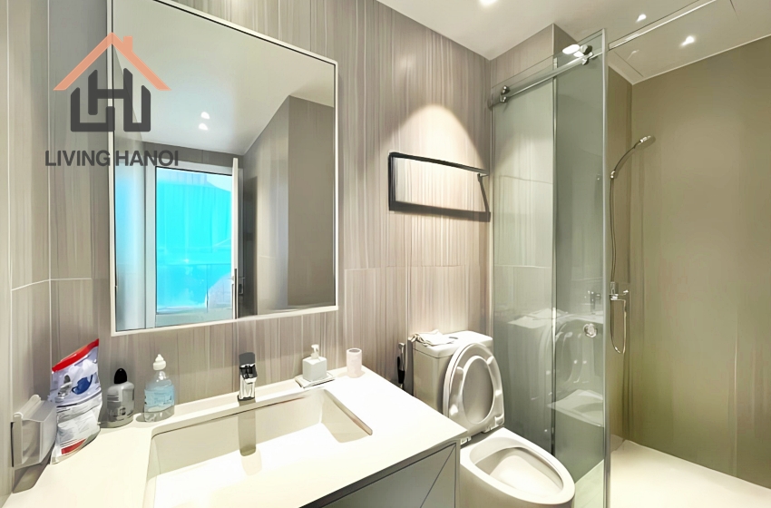 Beautiful villa with riverview for rent in Vinhomes Riverside, Hanoi Beautiful villa with riverview for rent in Vinhomes Riverside, Hanoi
