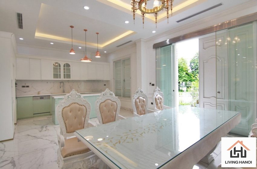 Bright 04 bedroom house for rent in Vinhomes Riverside, Long Bien, Hanoi Bright 04 bedroom house for rent in Vinhomes Riverside, Long Bien, Hanoi