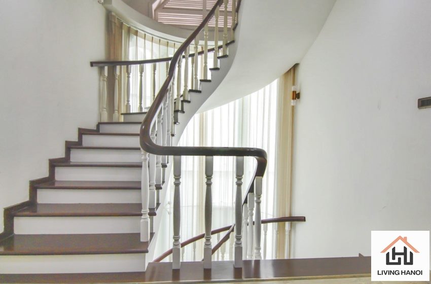 Bright 04 bedroom house for rent in Vinhomes Riverside, Long Bien, Hanoi Bright 04 bedroom house for rent in Vinhomes Riverside, Long Bien, Hanoi