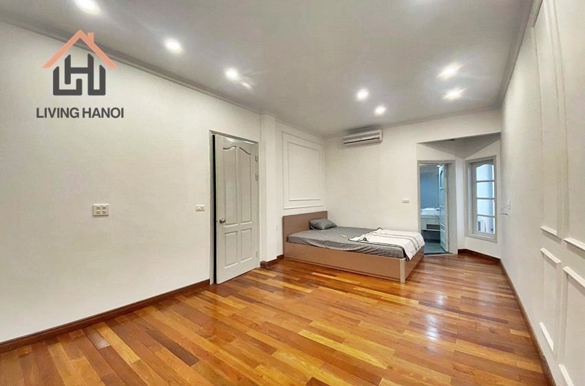 Bright house with 5 bedrooms for rent in Tay Ho, Hanoi Bright house with 5 bedrooms for rent in Tay Ho, Hanoi