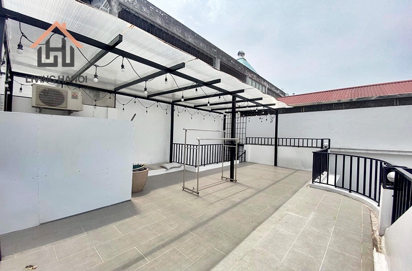 Bright house with 5 bedrooms for rent in Tay Ho, Hanoi Bright house with 5 bedrooms for rent in Tay Ho, Hanoi