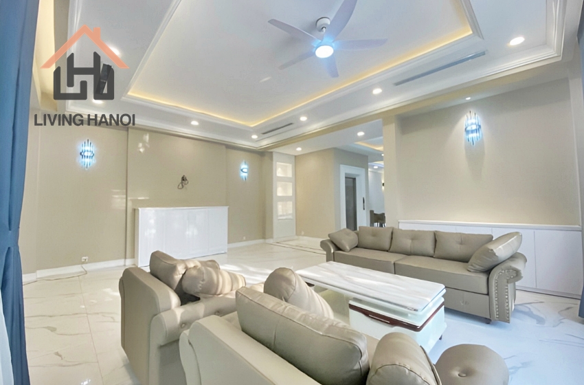 Charming house with 04 bedrooms for rent in Vinhomes Riverside, Hanoi. Charming house with 04 bedrooms for rent in Vinhomes Riverside, Hanoi.