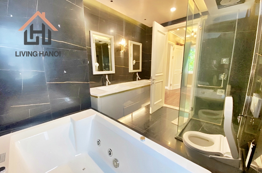 Charming house with 04 bedrooms for rent in Vinhomes Riverside, Hanoi. Charming house with 04 bedrooms for rent in Vinhomes Riverside, Hanoi.