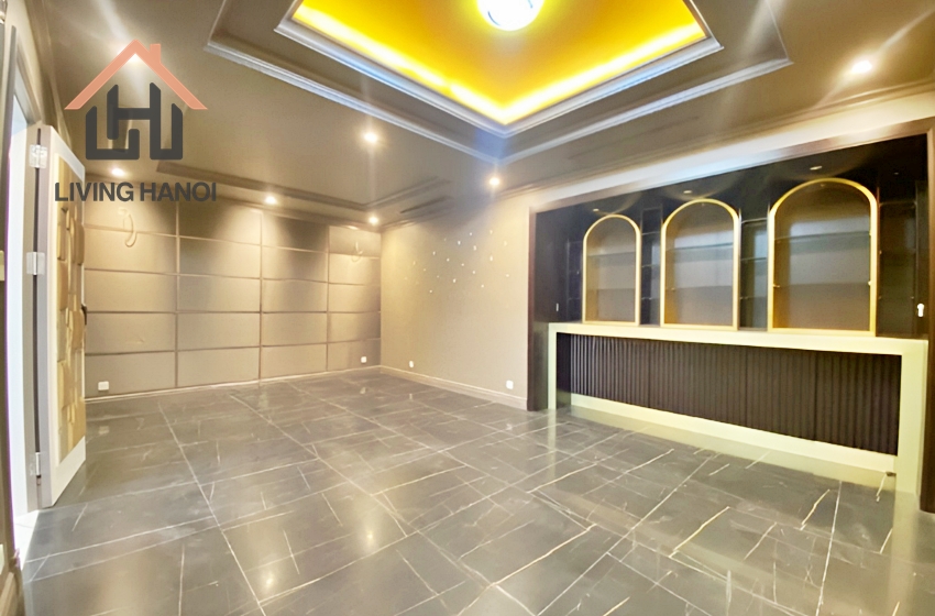 Charming house with 04 bedrooms for rent in Vinhomes Riverside, Hanoi. Charming house with 04 bedrooms for rent in Vinhomes Riverside, Hanoi.