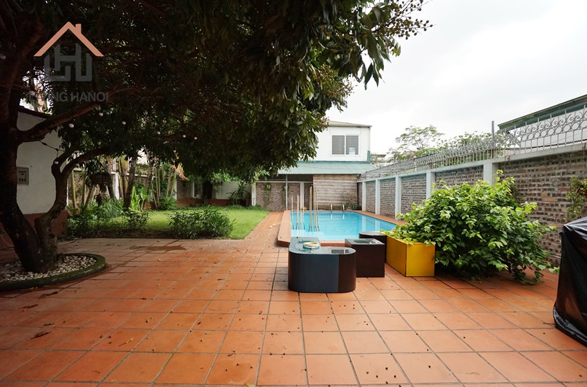 Classical house with swimming pool for rent in Au Co, Tay Ho, Hanoi Classical house with swimming pool for rent in Au Co, Tay Ho, Hanoi
