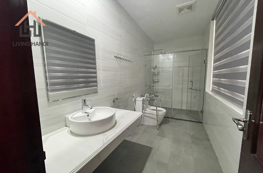 FAMILY LIVING! Big villa for rent in Starlake, Tay Ho Tay, Hanoi FAMILY LIVING! Big villa for rent in Starlake, Tay Ho Tay, Hanoi