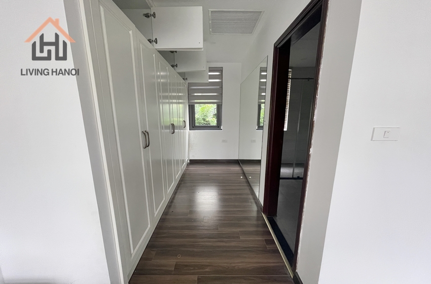 FAMILY LIVING! Big villa for rent in Starlake, Tay Ho Tay, Hanoi FAMILY LIVING! Big villa for rent in Starlake, Tay Ho Tay, Hanoi