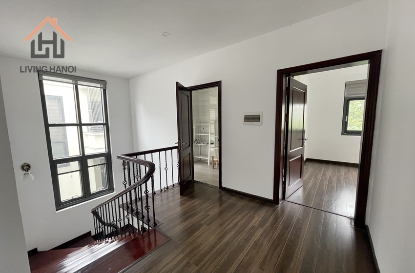FAMILY LIVING! Big villa for rent in Starlake, Tay Ho Tay, Hanoi FAMILY LIVING! Big villa for rent in Starlake, Tay Ho Tay, Hanoi