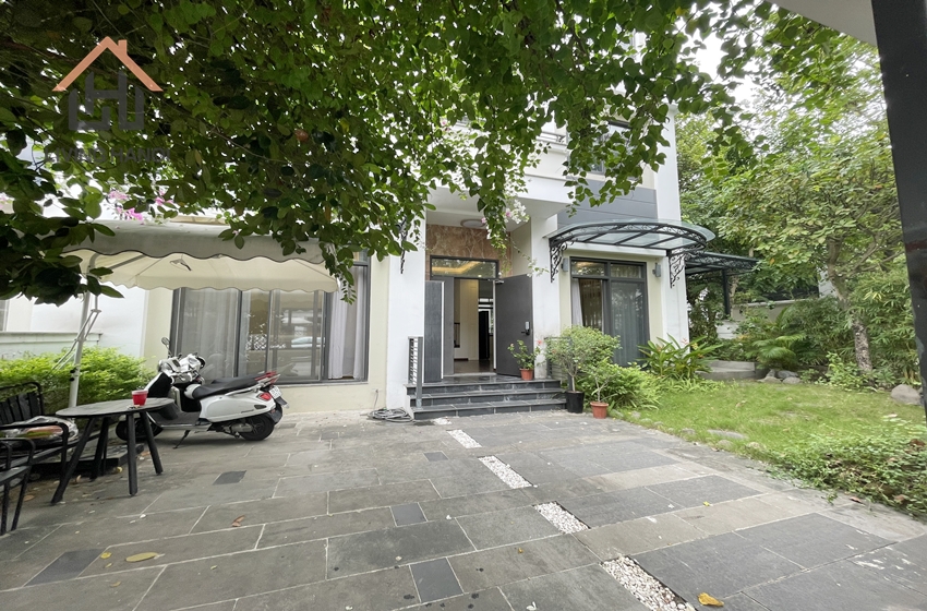 FAMILY LIVING! Big villa for rent in Starlake, Tay Ho Tay, Hanoi FAMILY LIVING! Big villa for rent in Starlake, Tay Ho Tay, Hanoi