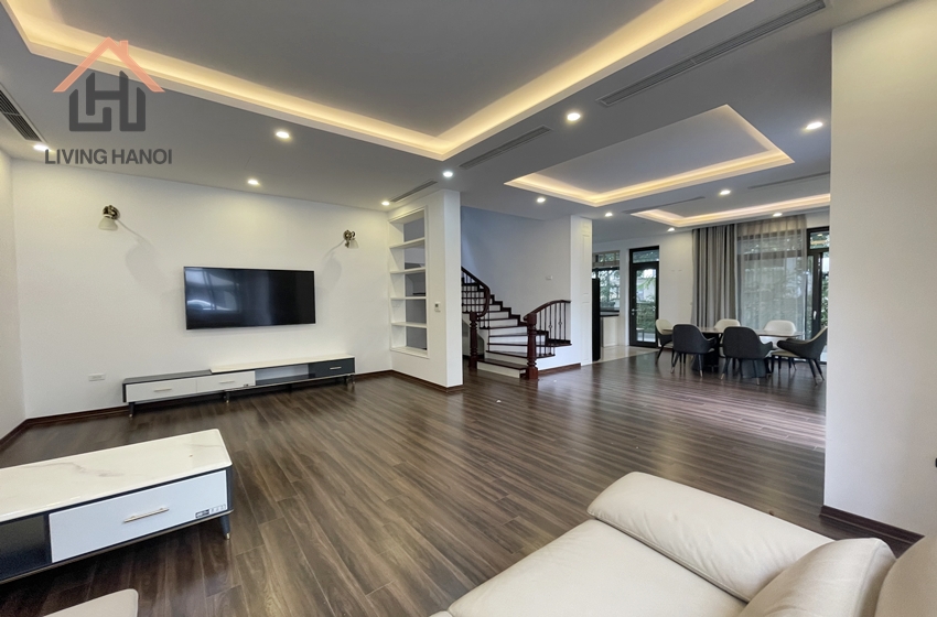 FAMILY LIVING! Big villa for rent in Starlake, Tay Ho Tay, Hanoi FAMILY LIVING! Big villa for rent in Starlake, Tay Ho Tay, Hanoi