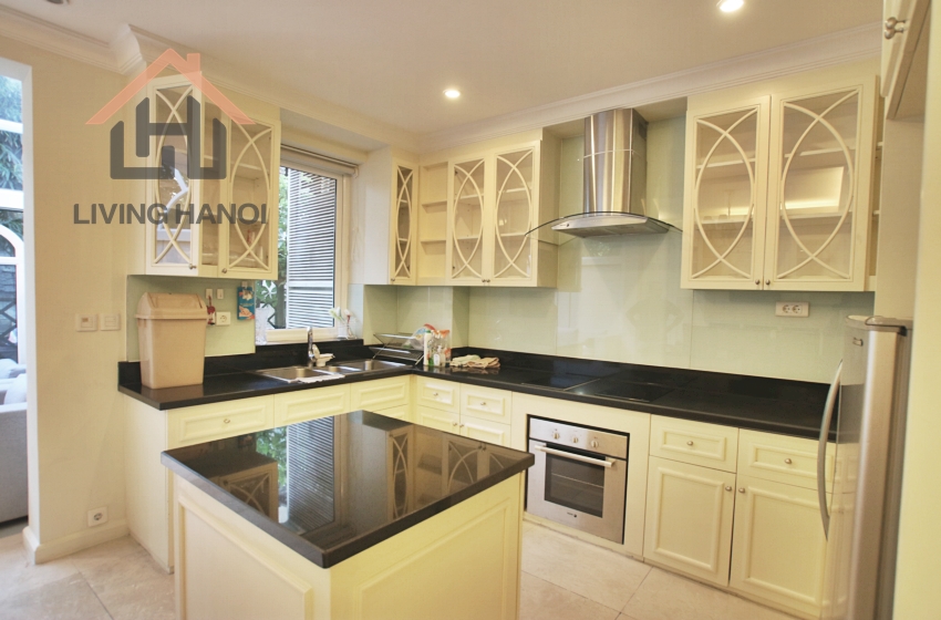 Four bedroom villa for rent in Tay Ho, Hanoi Four bedroom villa for rent in Tay Ho, Hanoi