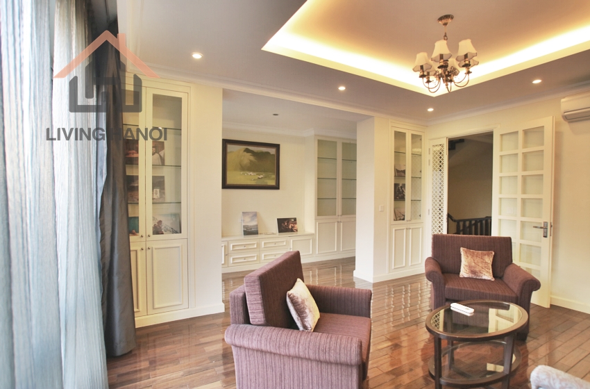 Four bedroom villa for rent in Tay Ho, Hanoi Four bedroom villa for rent in Tay Ho, Hanoi