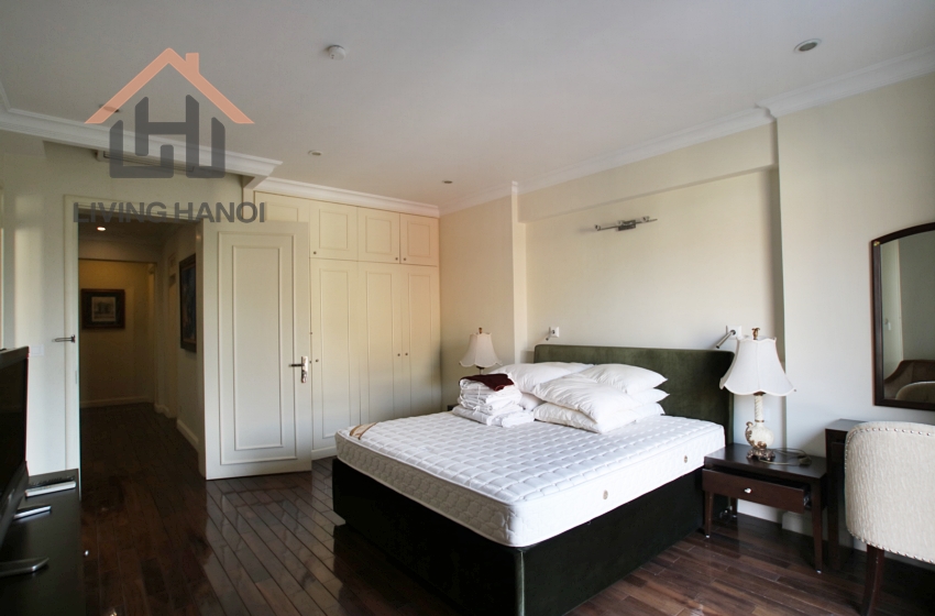 Four bedroom villa for rent in Tay Ho, Hanoi Four bedroom villa for rent in Tay Ho, Hanoi