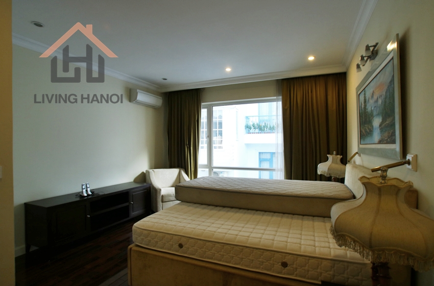 Four bedroom villa for rent in Tay Ho, Hanoi Four bedroom villa for rent in Tay Ho, Hanoi