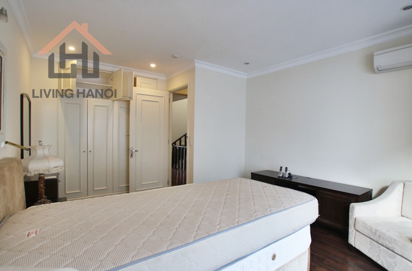 Four bedroom villa for rent in Tay Ho, Hanoi Four bedroom villa for rent in Tay Ho, Hanoi
