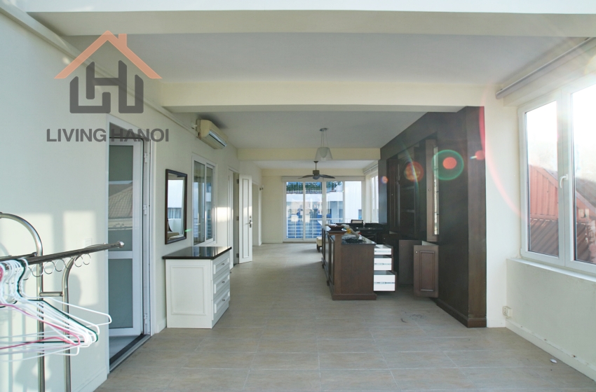 Four bedroom villa for rent in Tay Ho, Hanoi Four bedroom villa for rent in Tay Ho, Hanoi