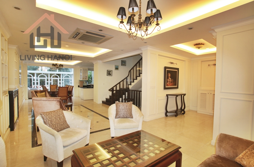 Four bedroom villa for rent in Tay Ho, Hanoi Four bedroom villa for rent in Tay Ho, Hanoi