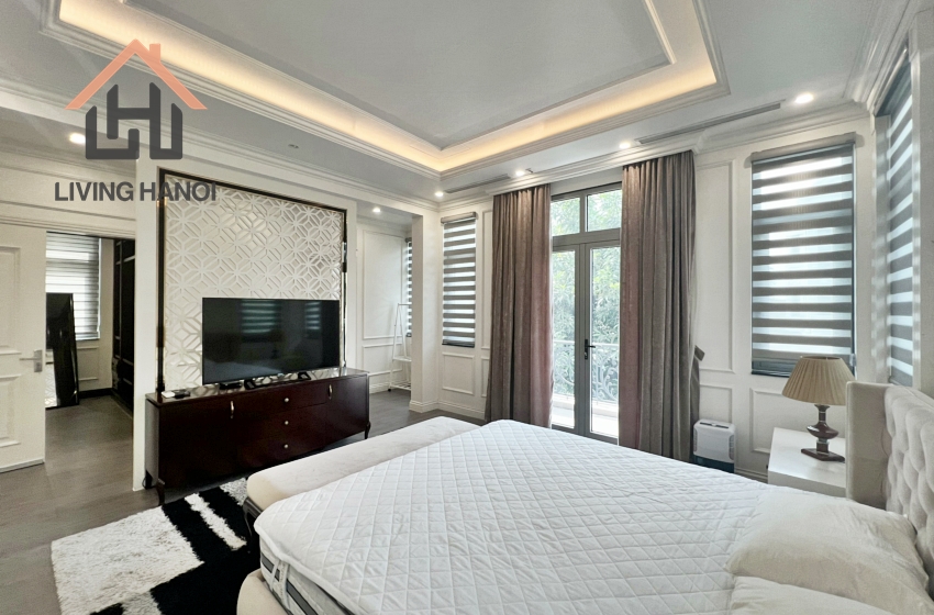 Gorgeous 04 bedrooms house available for rent in Vinhomes Riverside, Hanoi Gorgeous 04 bedrooms house available for rent in Vinhomes Riverside, Hanoi