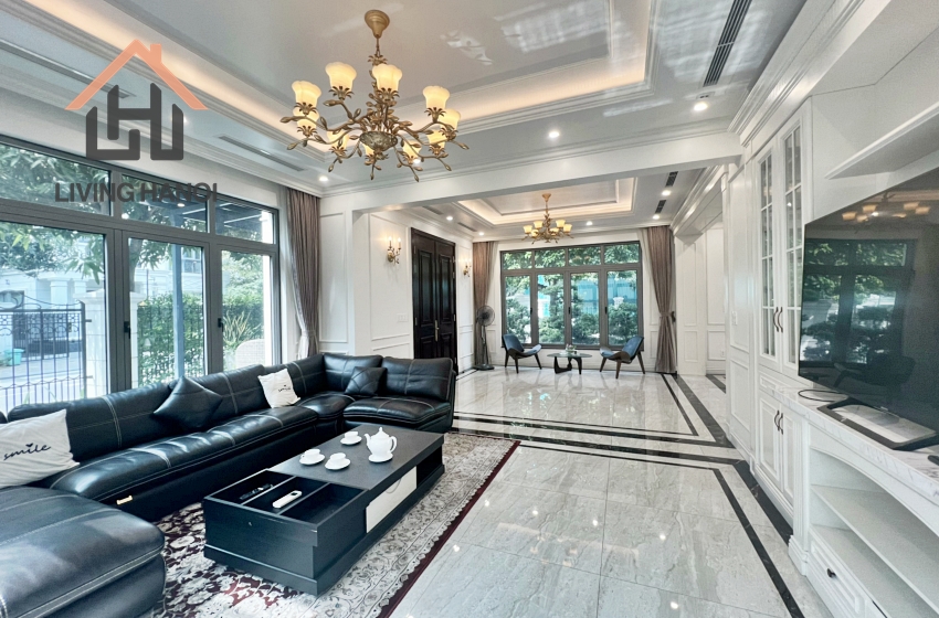 Gorgeous 04 bedrooms house available for rent in Vinhomes Riverside, Hanoi Gorgeous 04 bedrooms house available for rent in Vinhomes Riverside, Hanoi