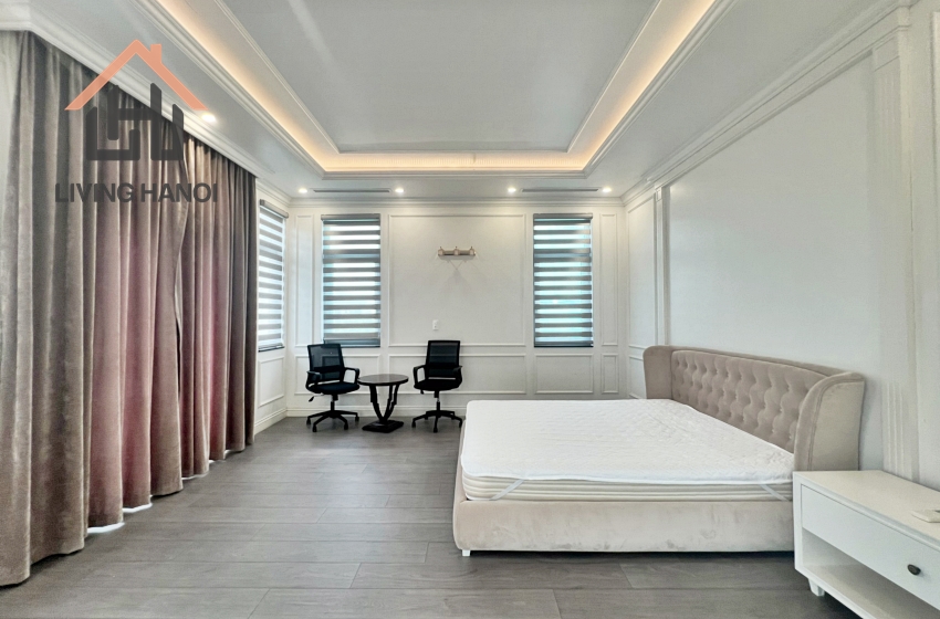 Gorgeous 04 bedrooms house available for rent in Vinhomes Riverside, Hanoi Gorgeous 04 bedrooms house available for rent in Vinhomes Riverside, Hanoi